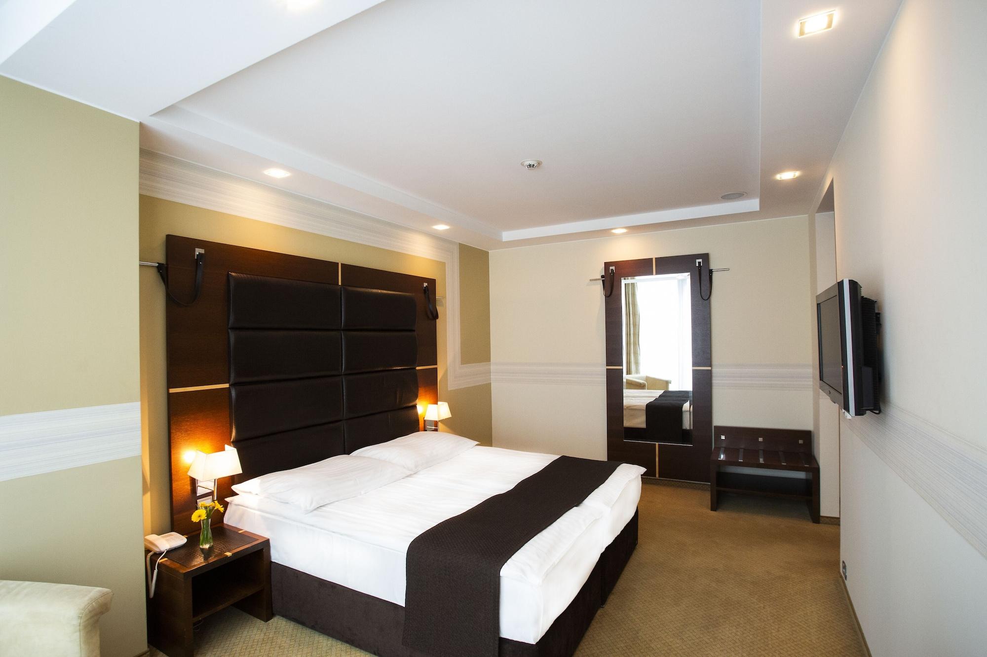 Art Hotel William Bratislava Buitenkant foto
