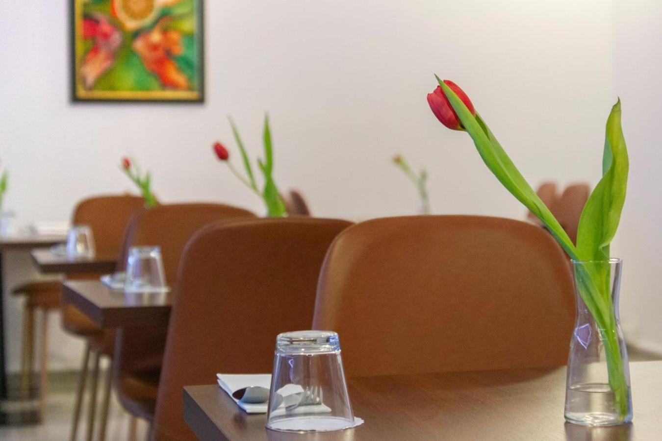 Art Hotel William Bratislava Buitenkant foto
