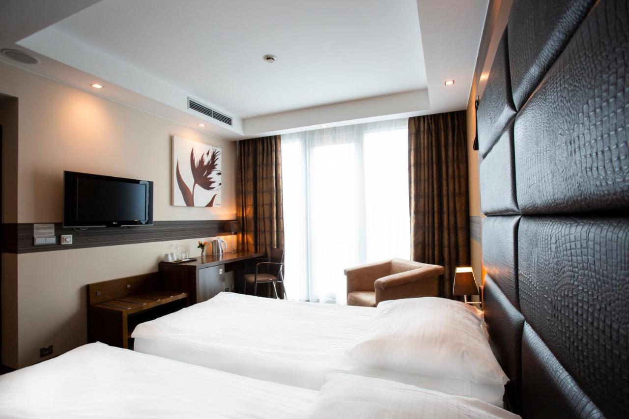 Art Hotel William Bratislava Buitenkant foto