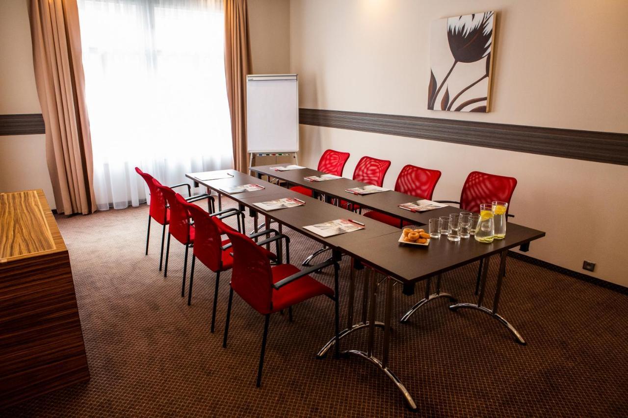 Art Hotel William Bratislava Buitenkant foto